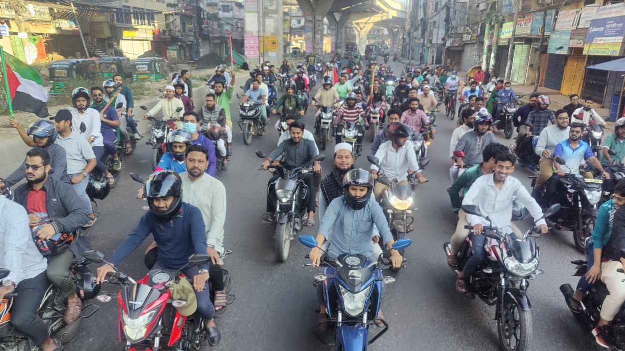 চট্টগ্রামে মোড়ে মোড়ে বিএনপি-জামায়াতের অবস্থান